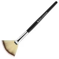 Кисть макияжная веерная, шелк Irisk (Ириск) Кисть макияжная веерная, шелк Irisk (Ириск)